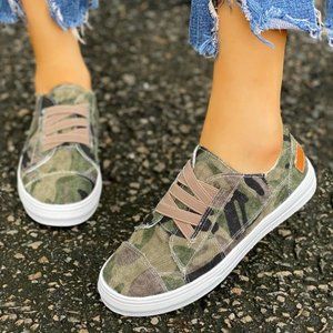 Butiti Slip On Flat Loafer Sneakers Camouflage 8.5